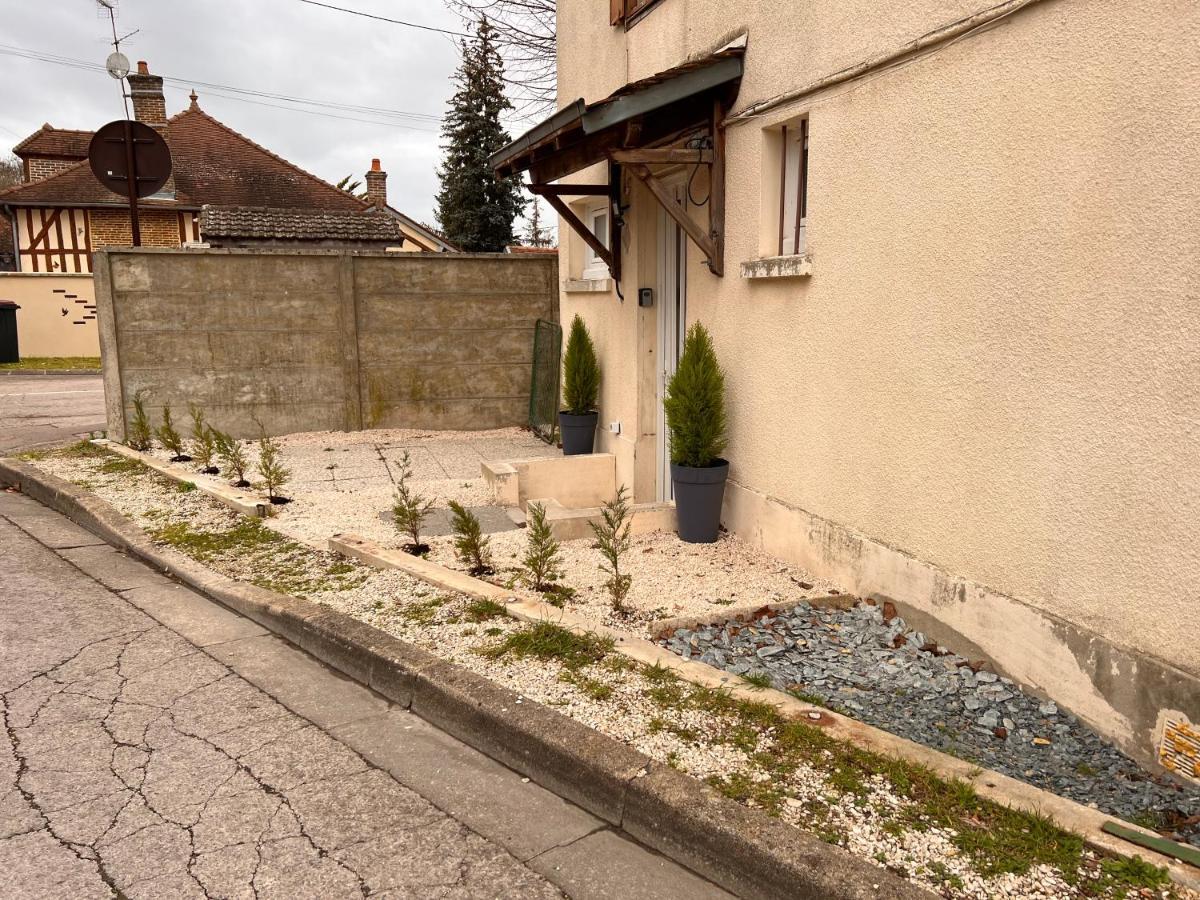 T2 Cosy / Quartier Calme / Magasins D'Usine A Proximite Appartement Saint-Julien-les-Villas Buitenkant foto